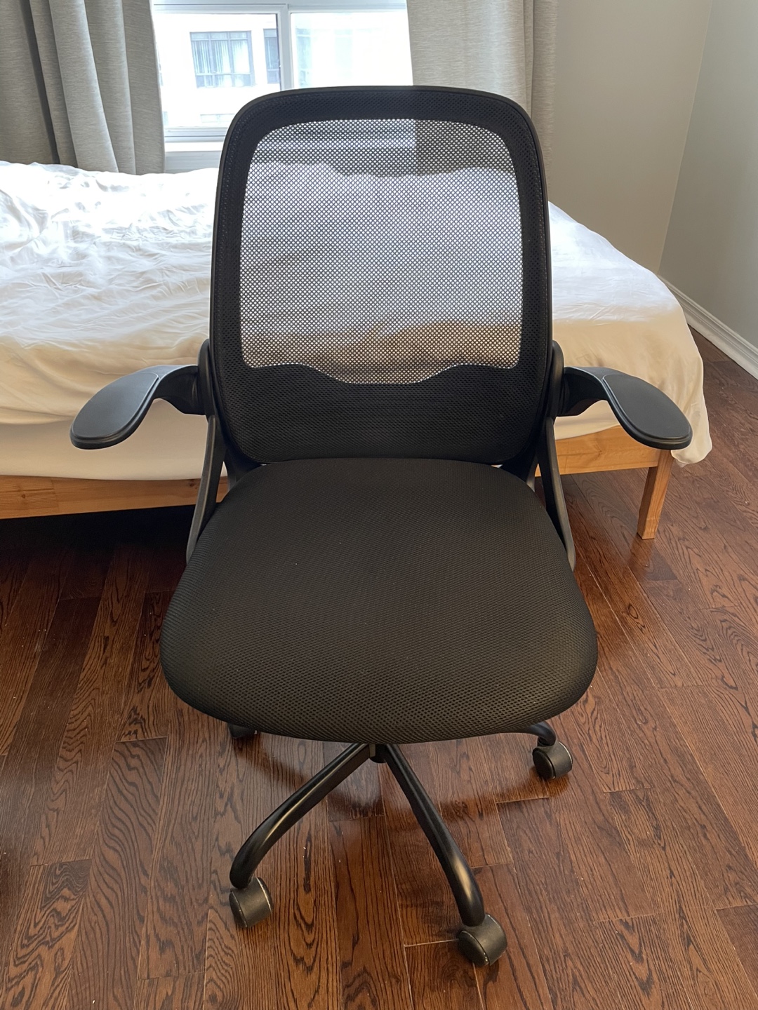 Office Chair with Arms - photo 2
