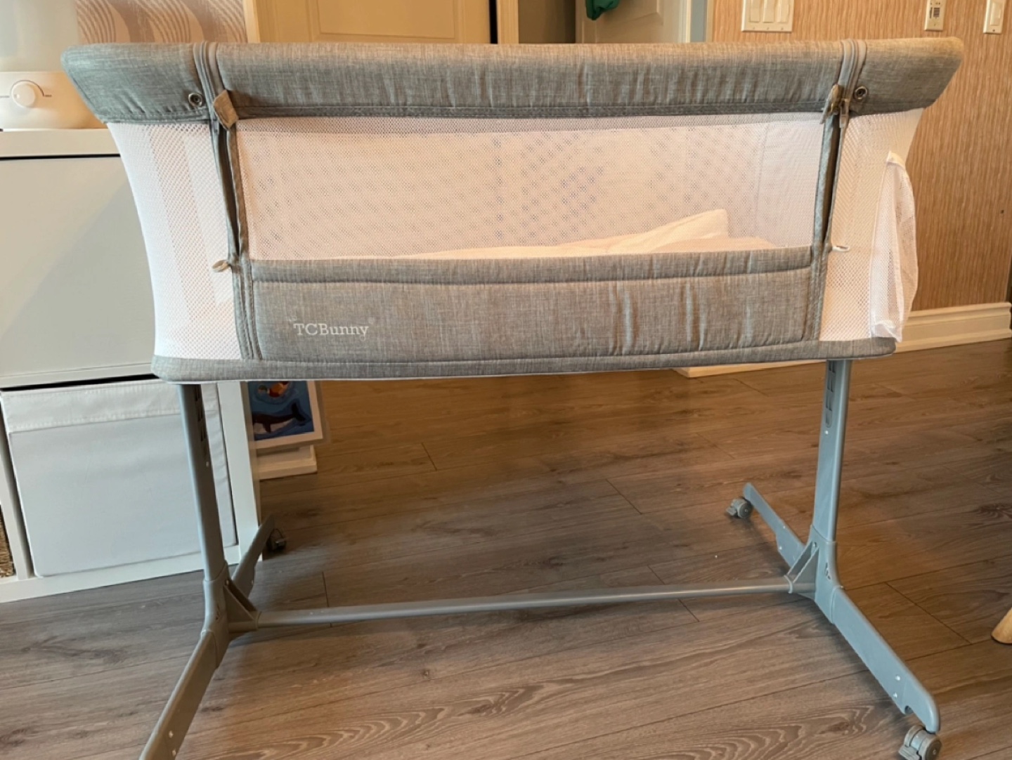 TCbunny 2-in-1 Baby Bassinet & Bedside Sleeper