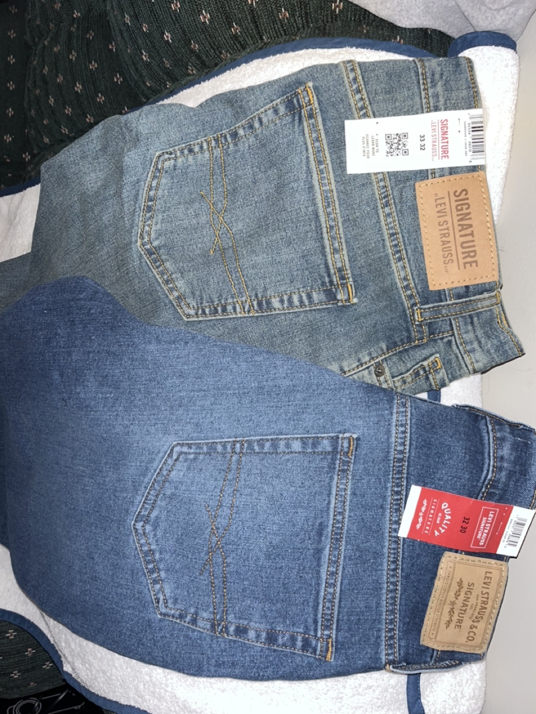 Levi's Strauss & Co. Signature Men's Jeans - 2 Pairs - photo 2