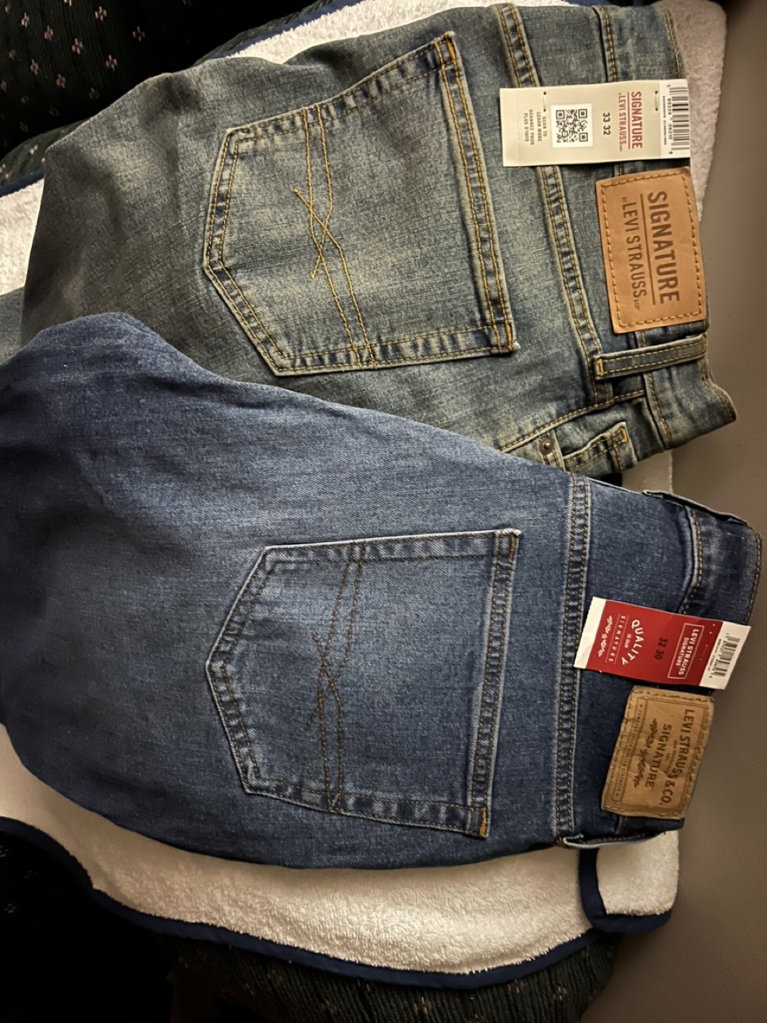Levi's Strauss & Co. Signature Men's Jeans - 2 Pairs