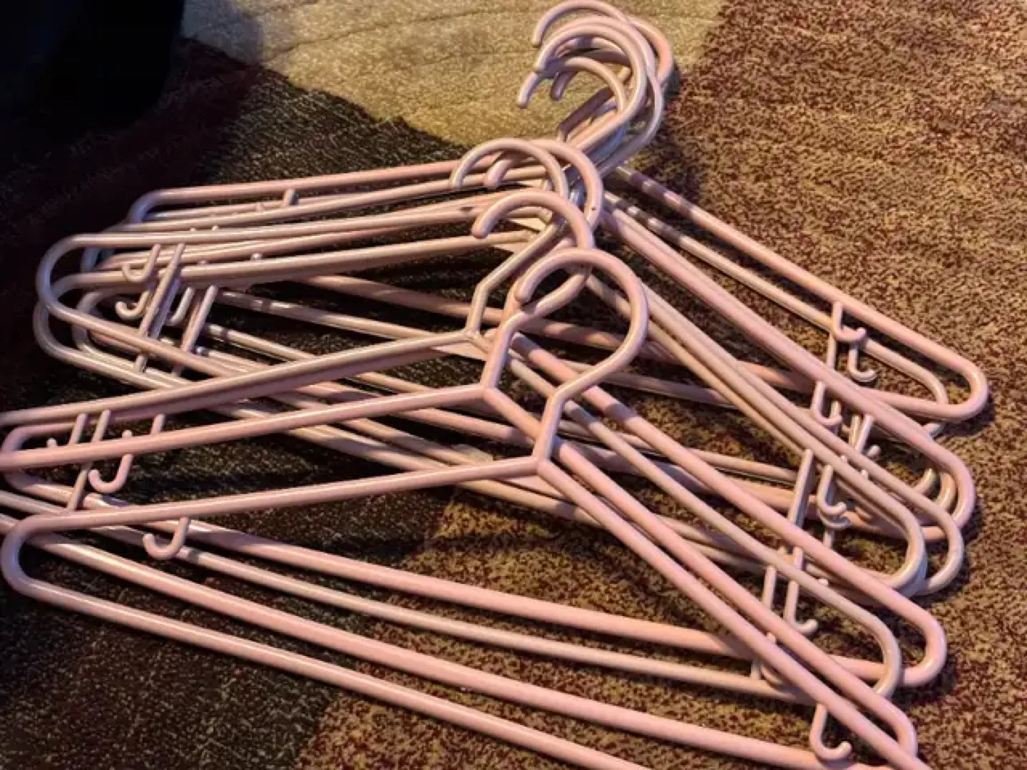 Bulk Lot of Plastic Hangers - White and Pink image indicator(2)