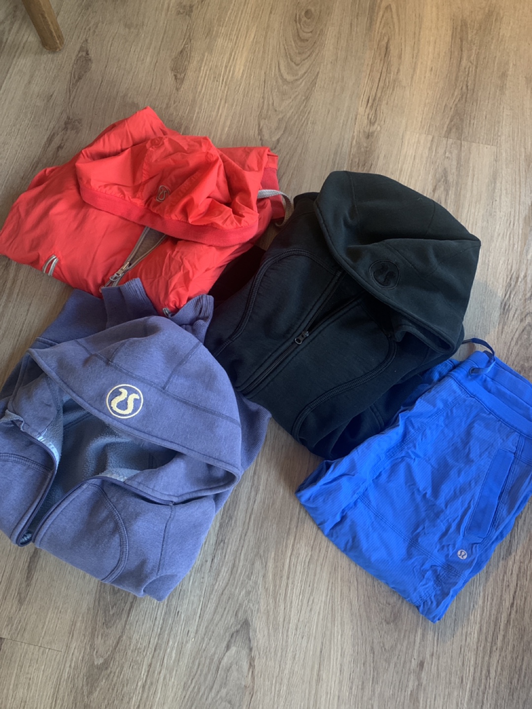 Lululemon Athletica Bundle: Jacket & Capri