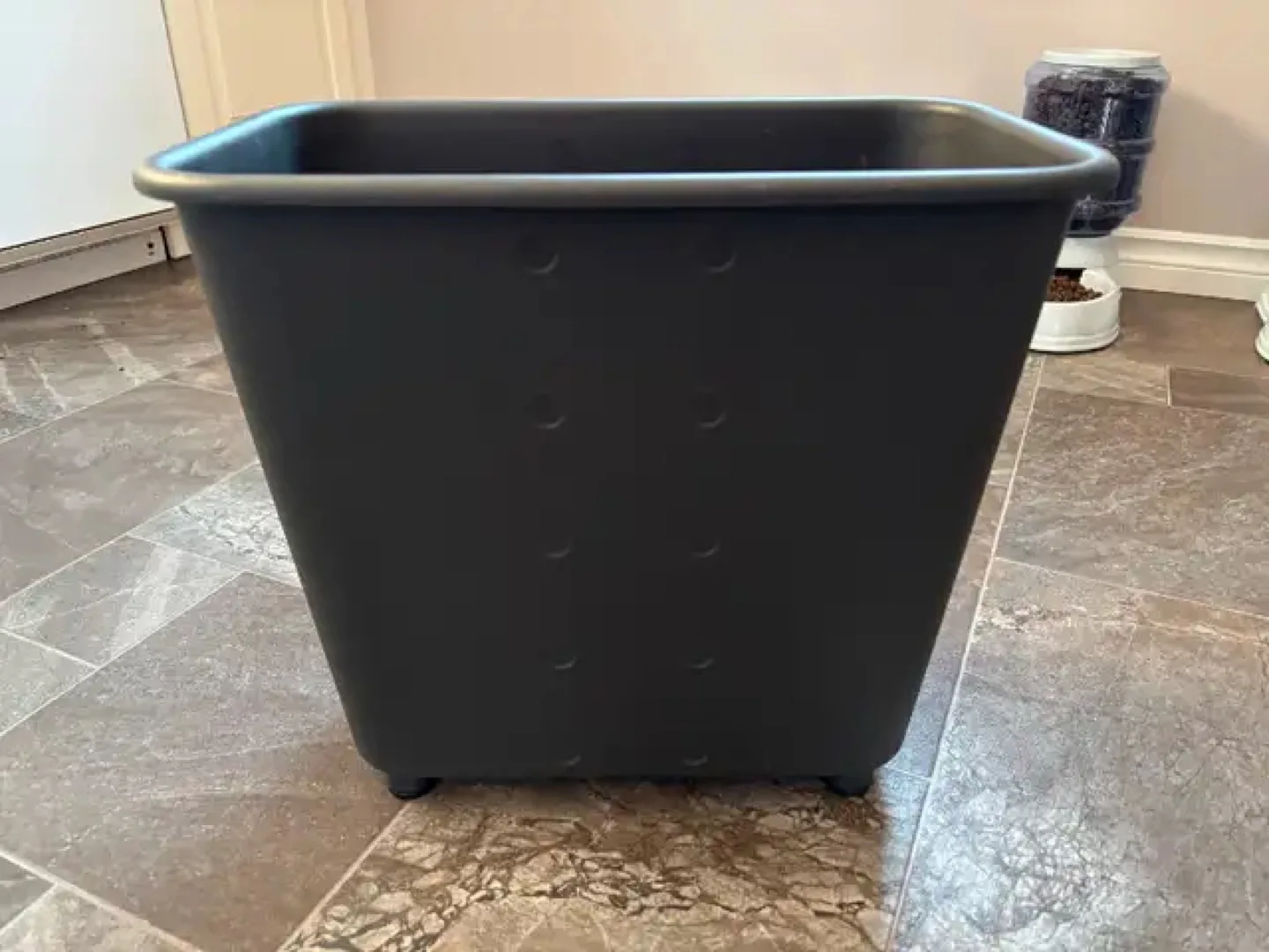 Large Black Plastic garbage Bin with Feet image indicator(2)
