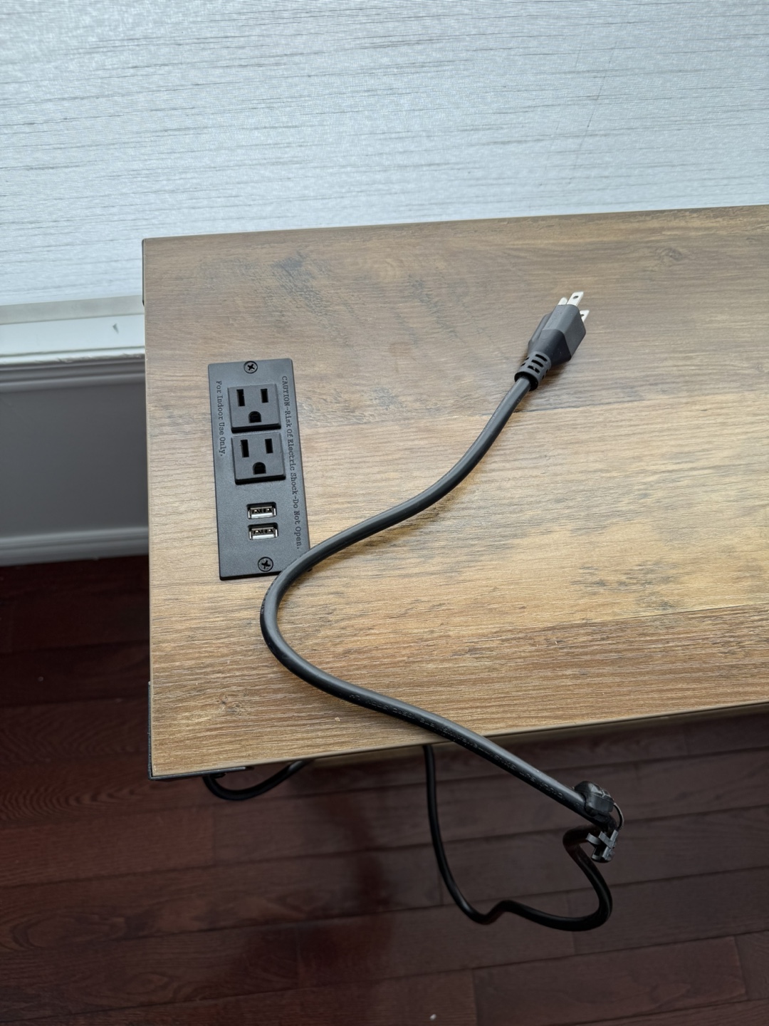 Darleth 47.2" Console Table with USB Ports and Power Outlets - photo 5