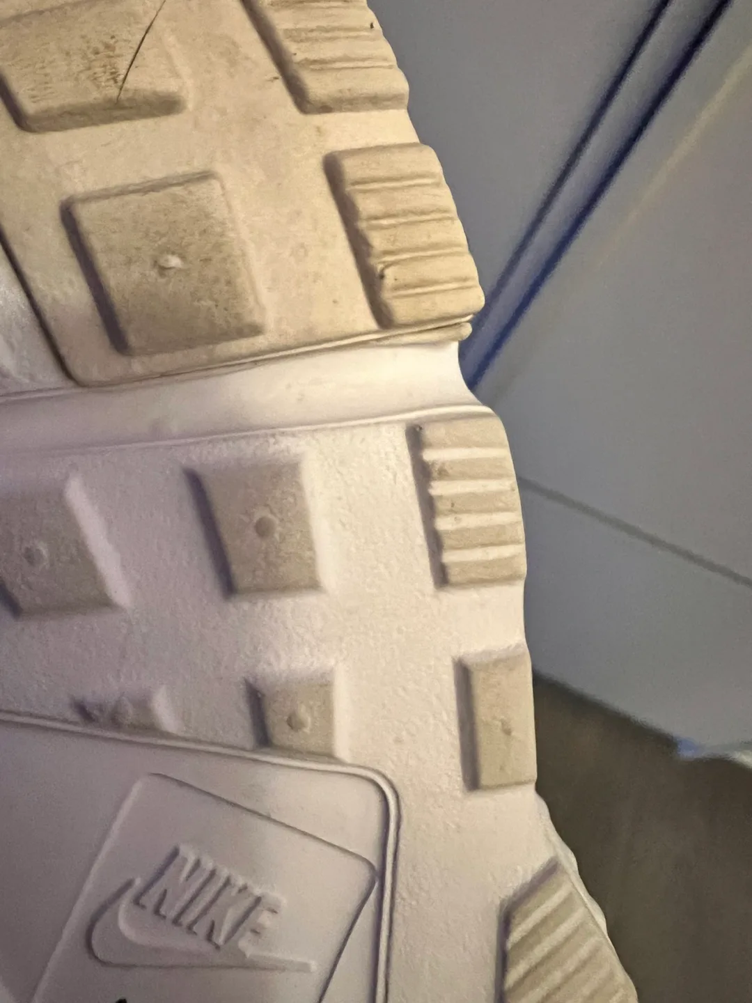 Nike Air Huarache Sneakers - White  1Y size image indicator(2)