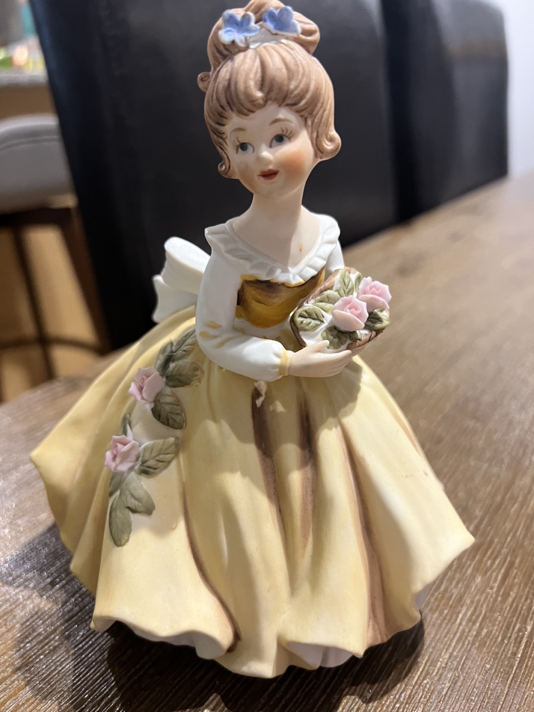 Trio of Vintage Porcelain Girl Figurines - photo 4