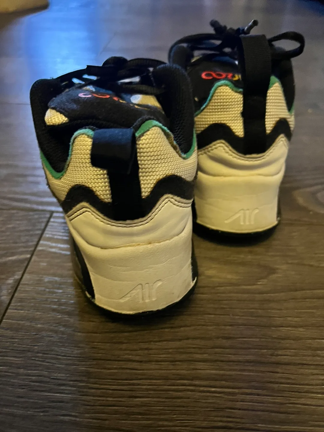 Nike Air Max 200 Shoes - Size 1Y image indicator(4)