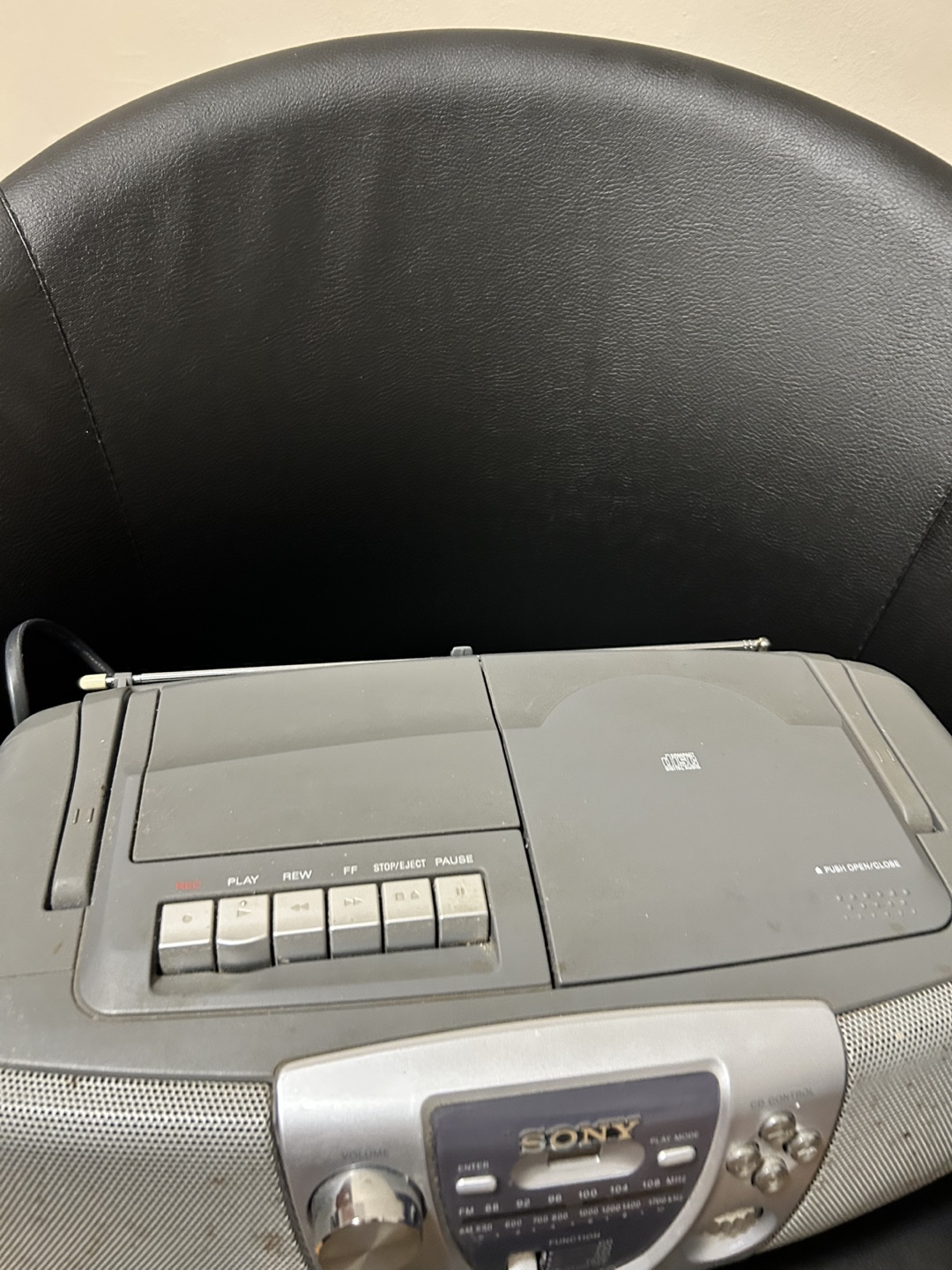 Sony Portable CD Player with Radio - photo 3