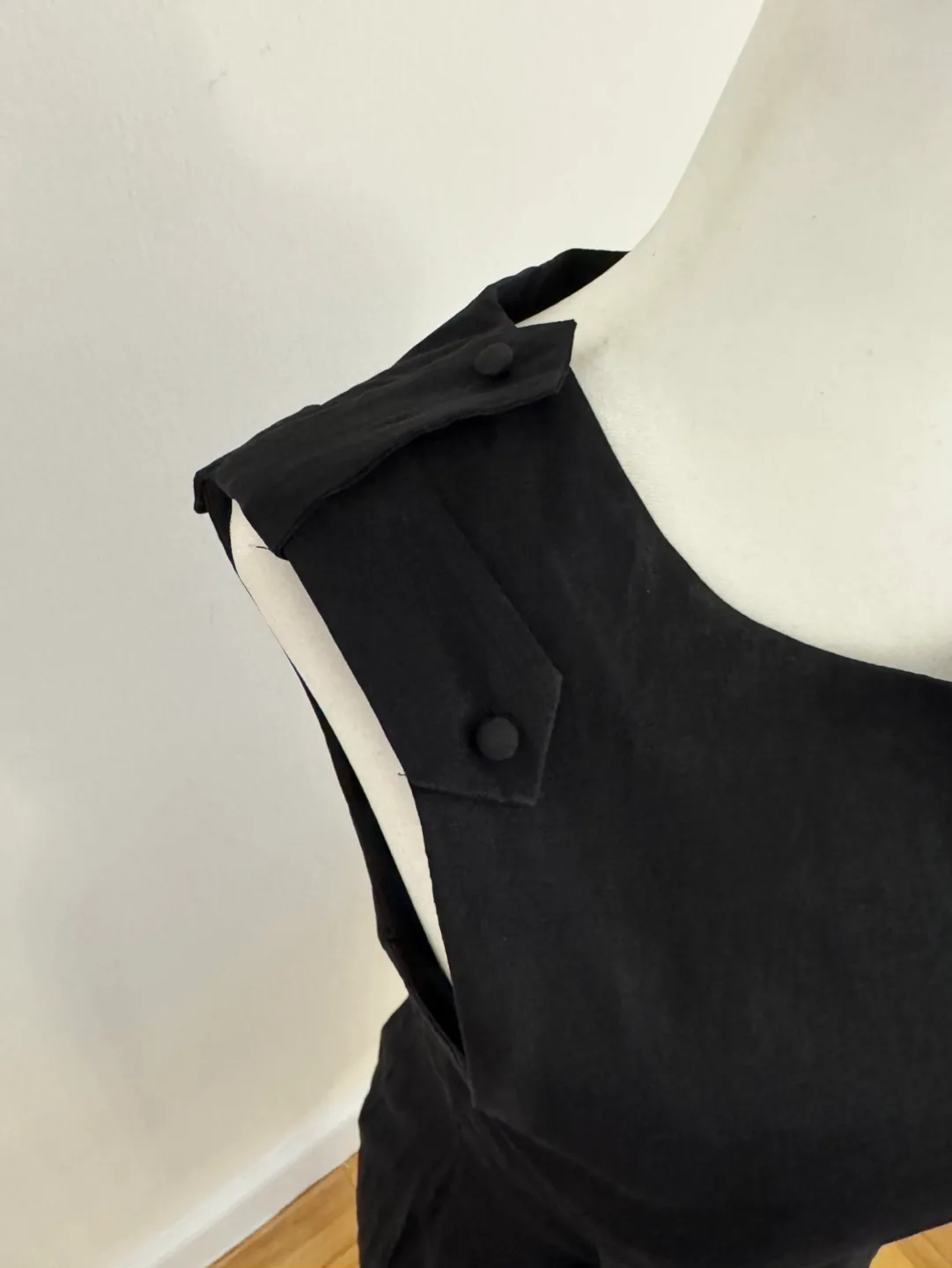 Walter Baker Black Sleeveless Dress | Size XS image indicator(6)