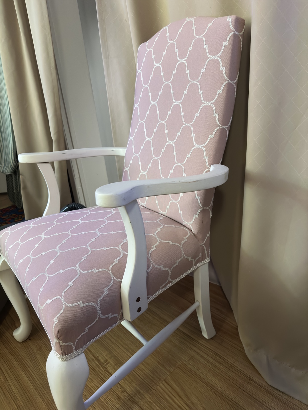 MUST GO TODAY Reupholstered Armchair, Pink and White - photo 3