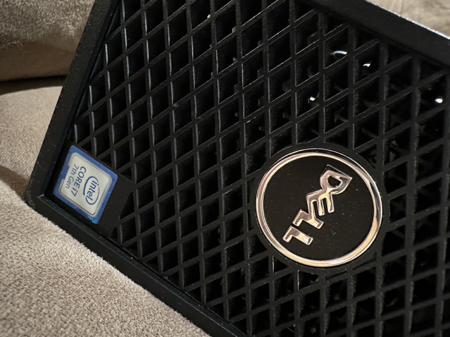 Dell Precision 3420 Quad Core i7 *32 Gb RAM - photo 3
