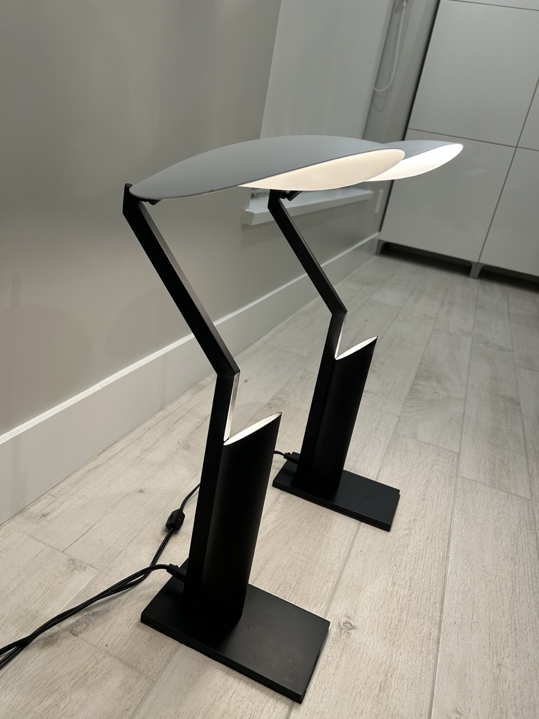 Inspiration Furniture bedside table lamps with diffuser