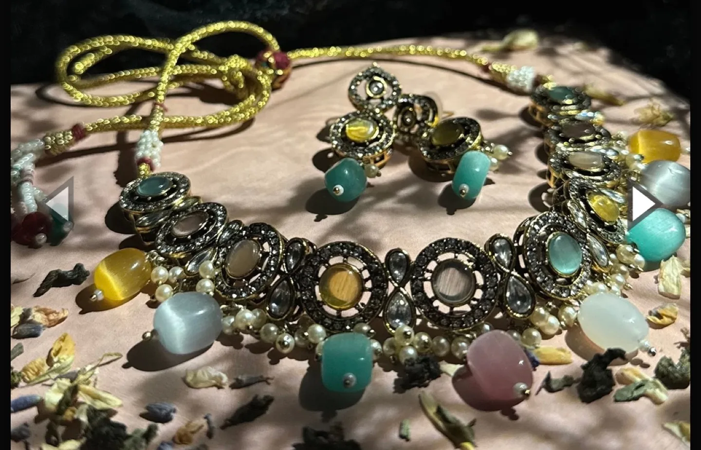 Multicoloured Stone Necklace Set thumbnail