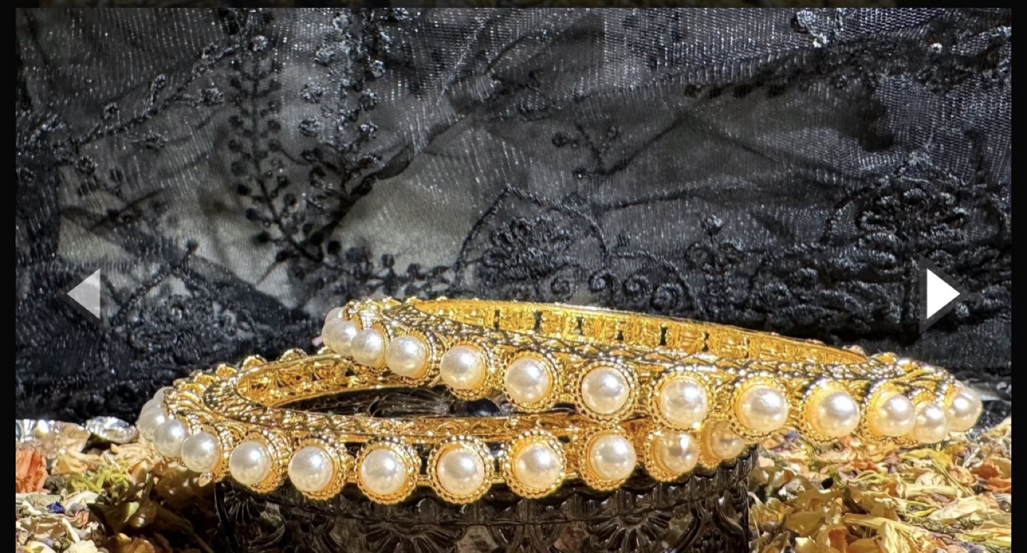 Gold Bangles with Pearls - photo 3