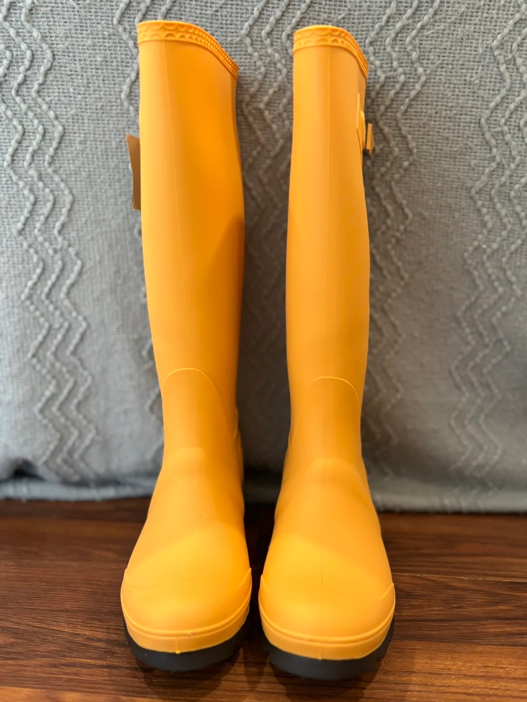 Kamik (Jennifer) Women’s Yellow Rain Boots (NEVER WORN) image indicator(9)