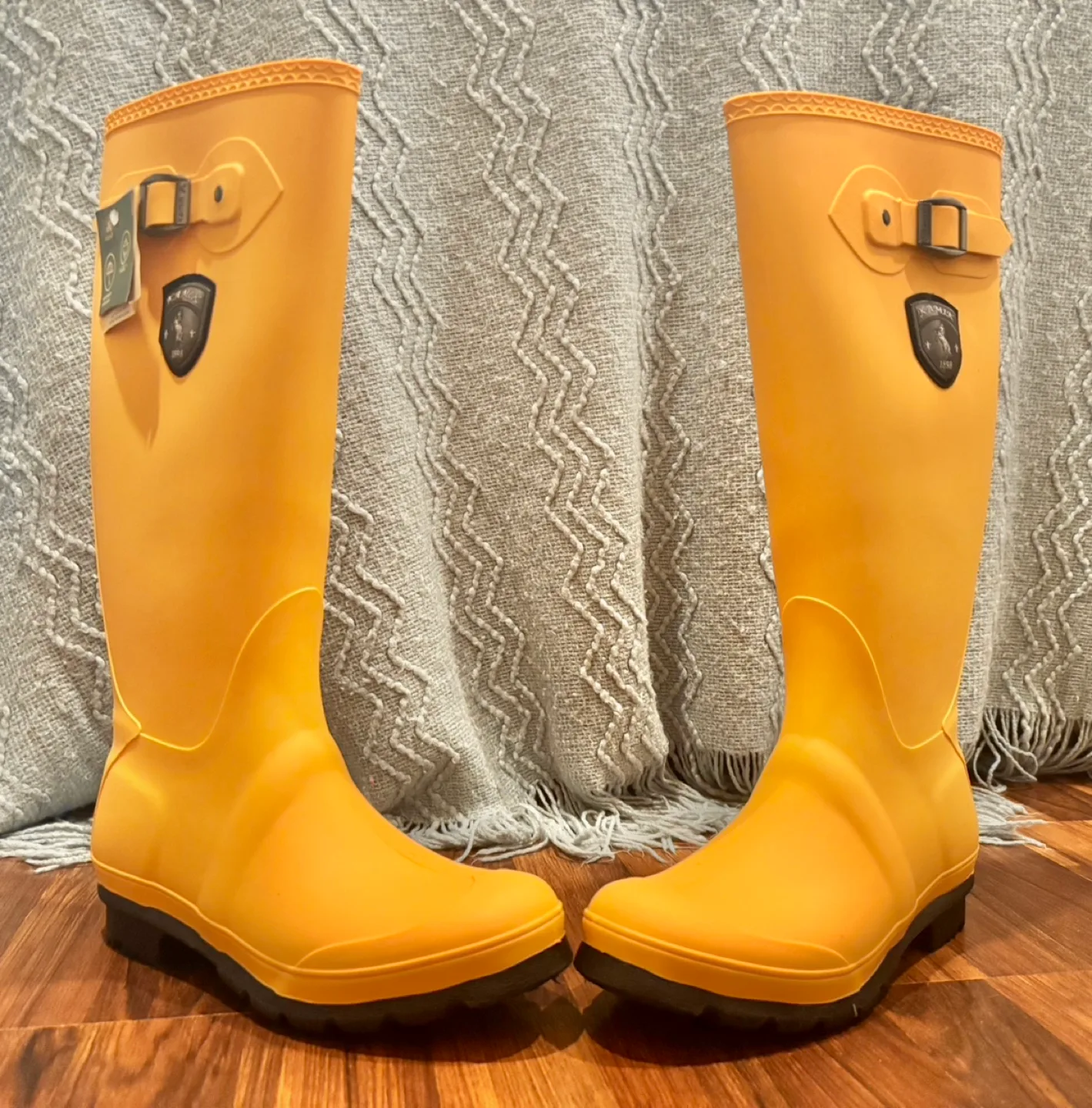Kamik (Jennifer) Women’s Yellow Rain Boots (NEVER WORN) image indicator(6)
