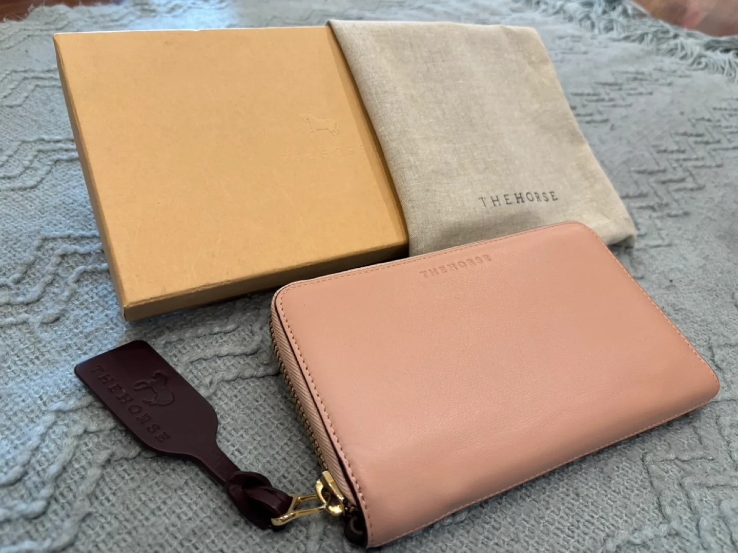 The Horse Women’s Zip-around Leather Wallet (NEVER USED) image indicator(5)