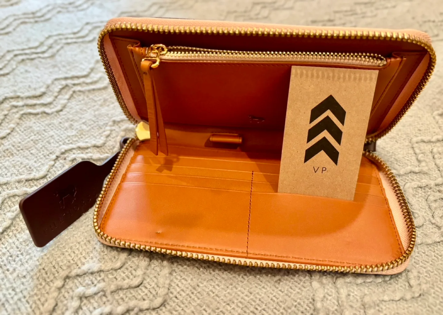 The Horse Women’s Zip-around Leather Wallet (NEVER USED) image indicator(10)