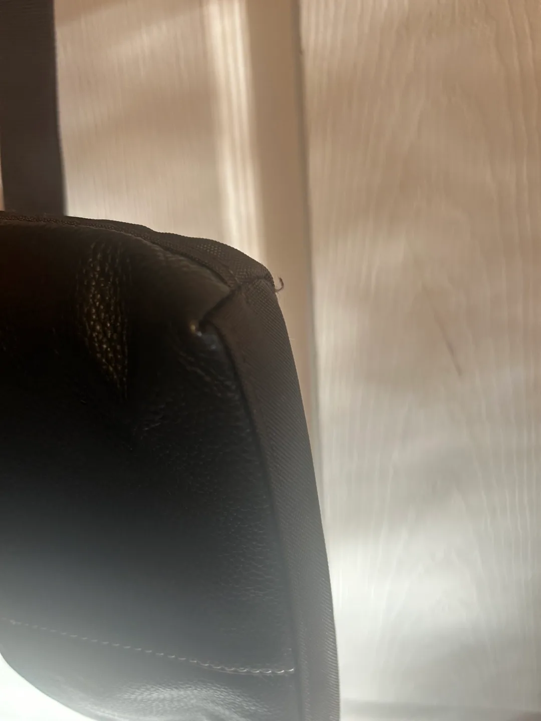 NEW Roots Leather Crossbody Bag image indicator(5)