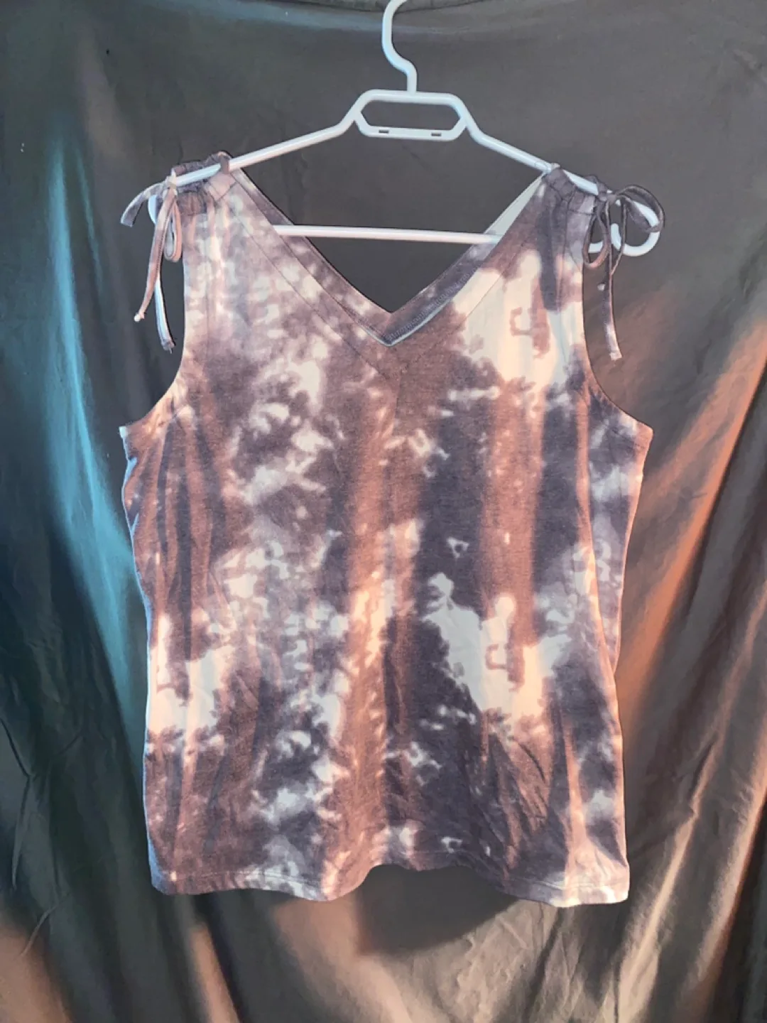 Tie-Dye Sleeveless V-Neck Top thumbnail