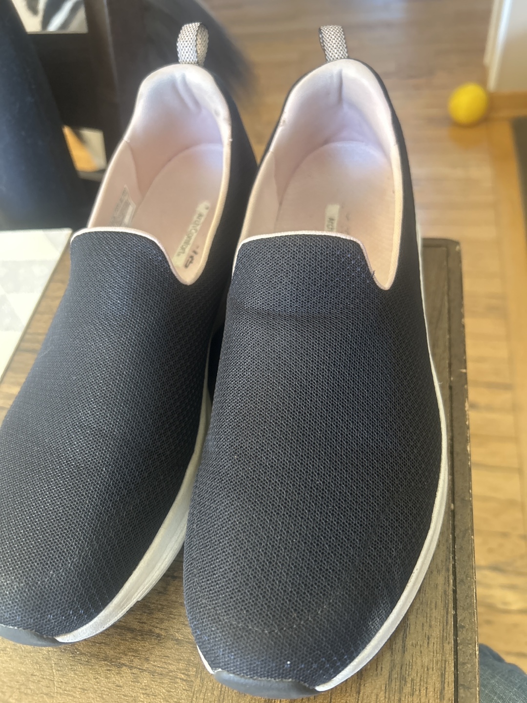 Skechers Arch Fit Slip-On Shoes - Women's Size 11