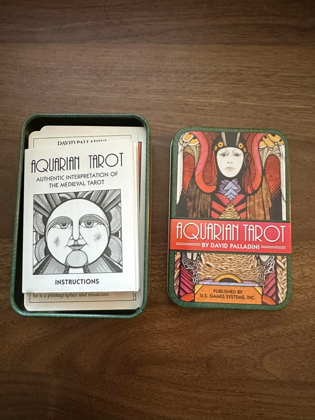 Aquarian Tarot Deck by David Palladini image indicator(2)