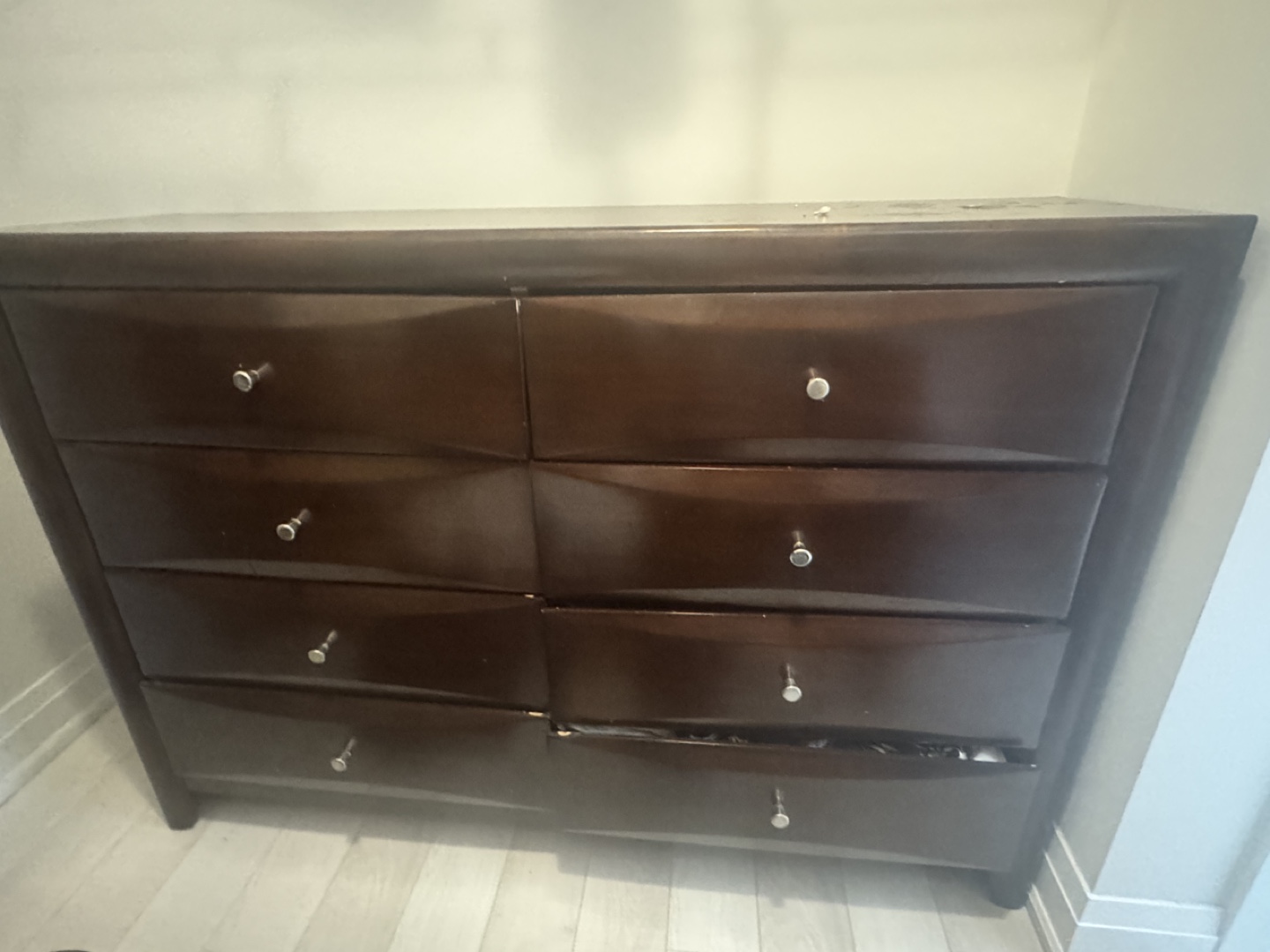 Dark brown dresser with six drawers - photo 2