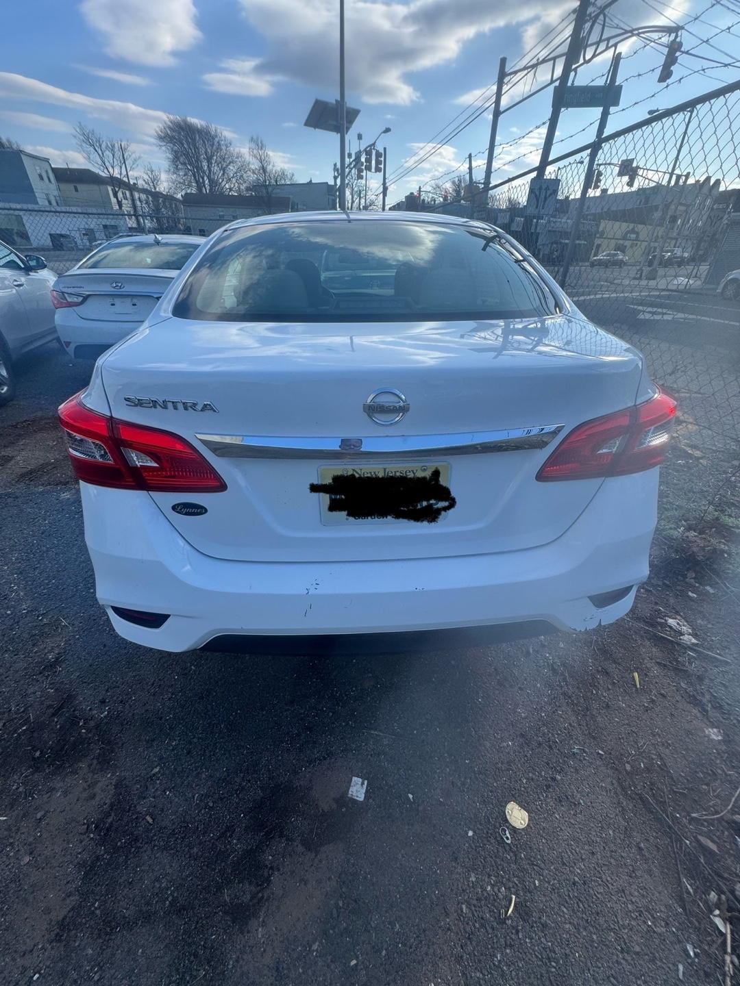 2016 Nissan Sentra Sedan - photo 4