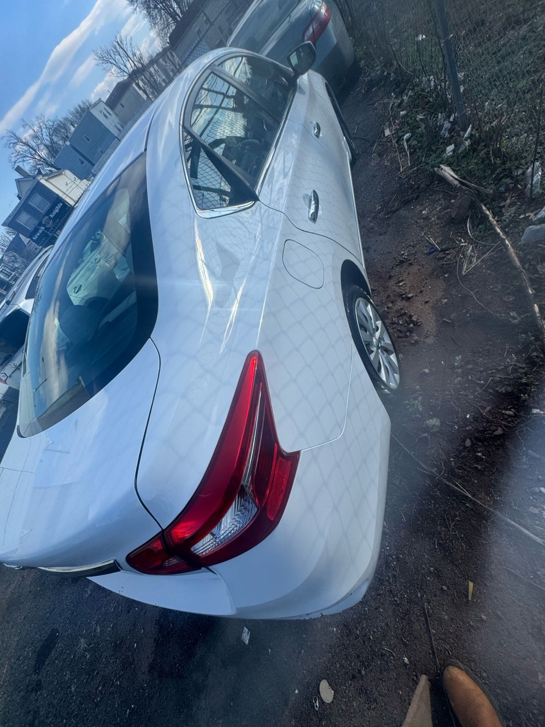 2016 Nissan Sentra Sedan - photo 3