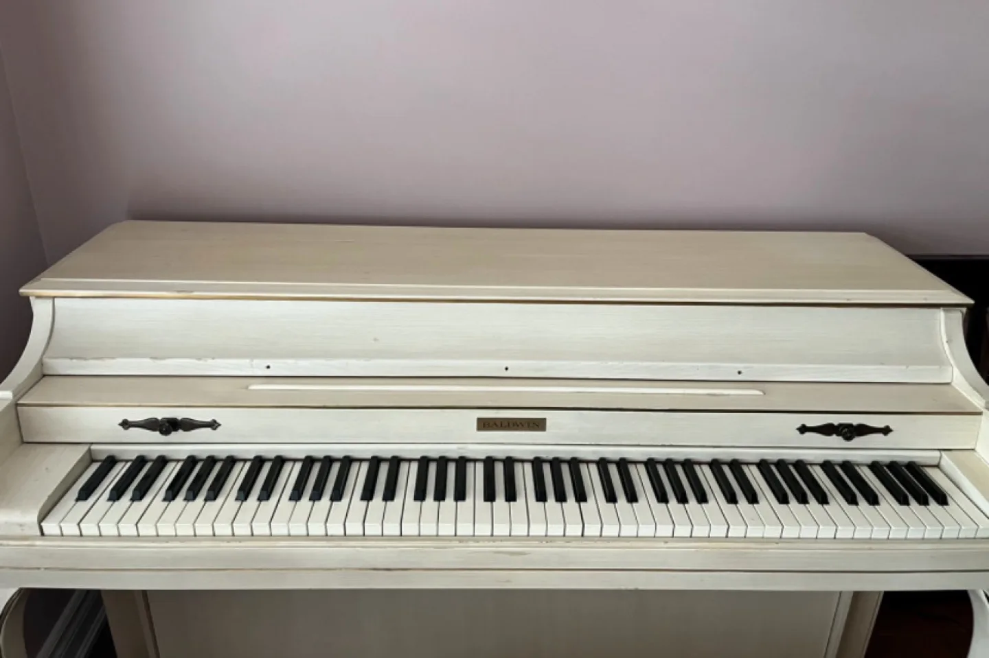 Vintage Baldwin Piano - Off-White image indicator(2)