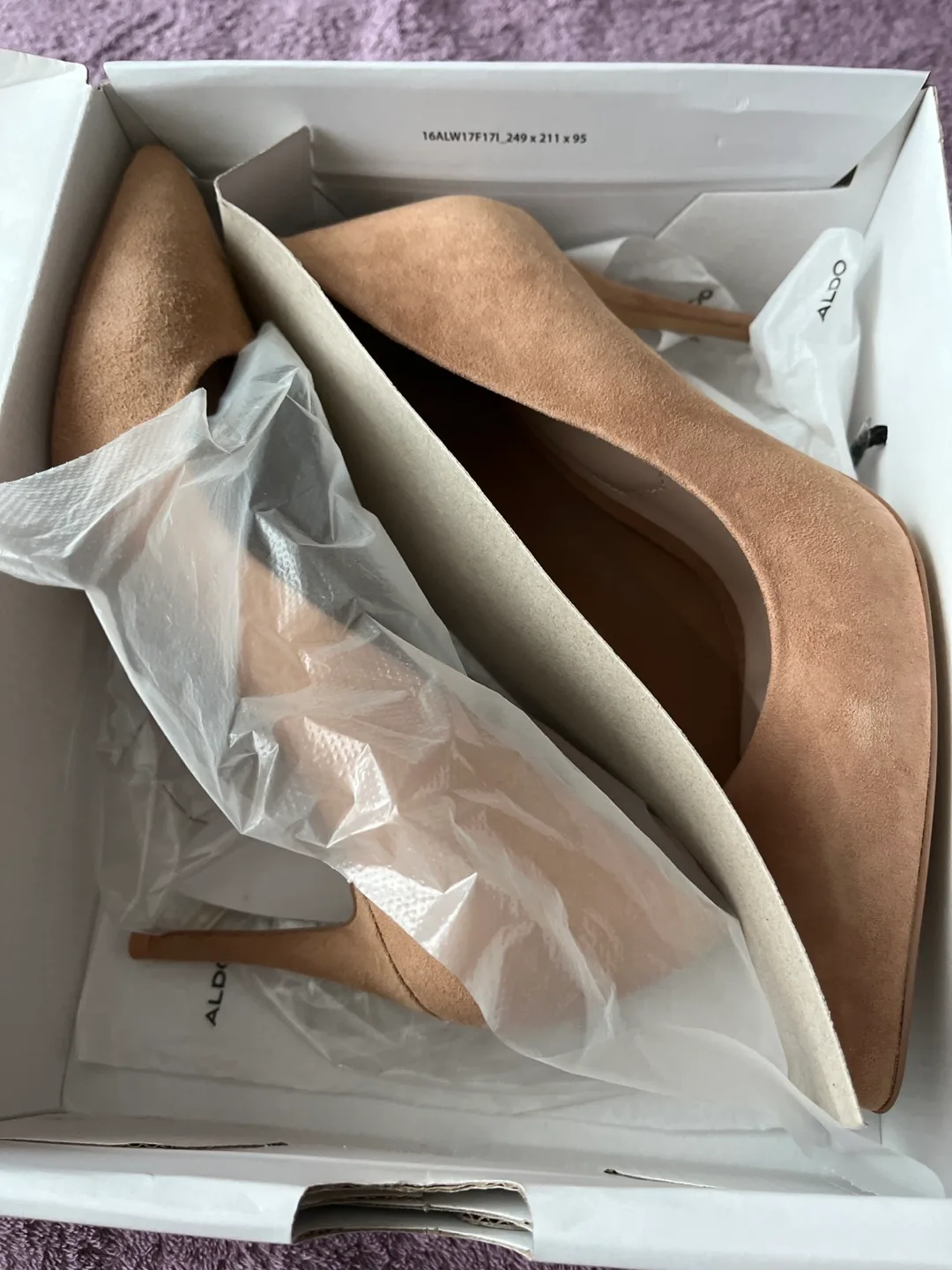 BRAND NEW ALDO Traycey Nude Suede Heels - Size US 6.5 image indicator(3)