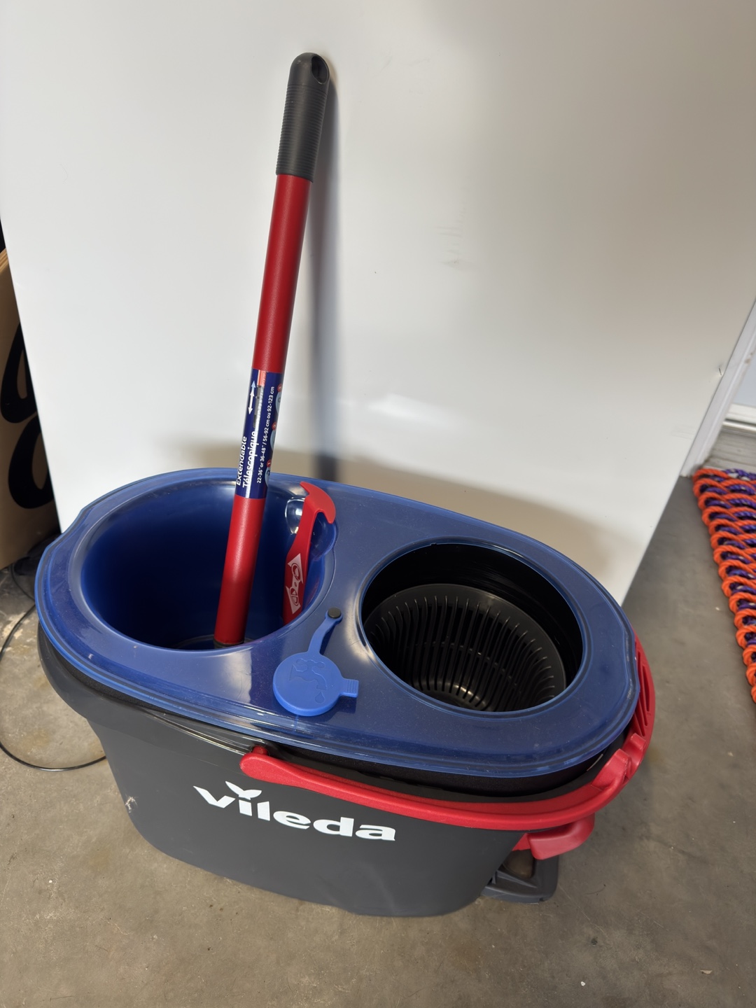 Vileda Extendable Spin Mop and Bucket Set