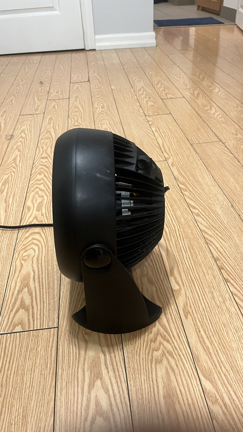 Honeywell Compact Desk Fan - photo 3