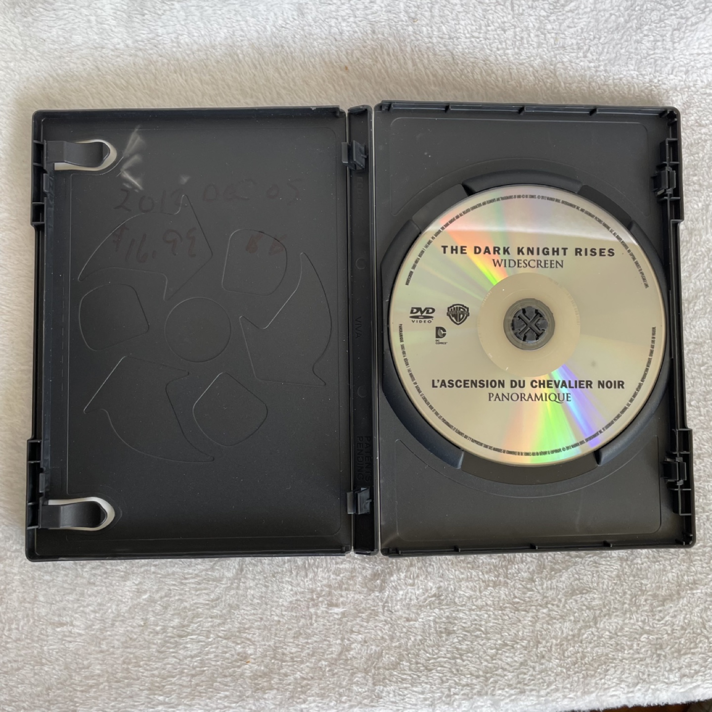 The Dark Knight Rises DVD - photo 3