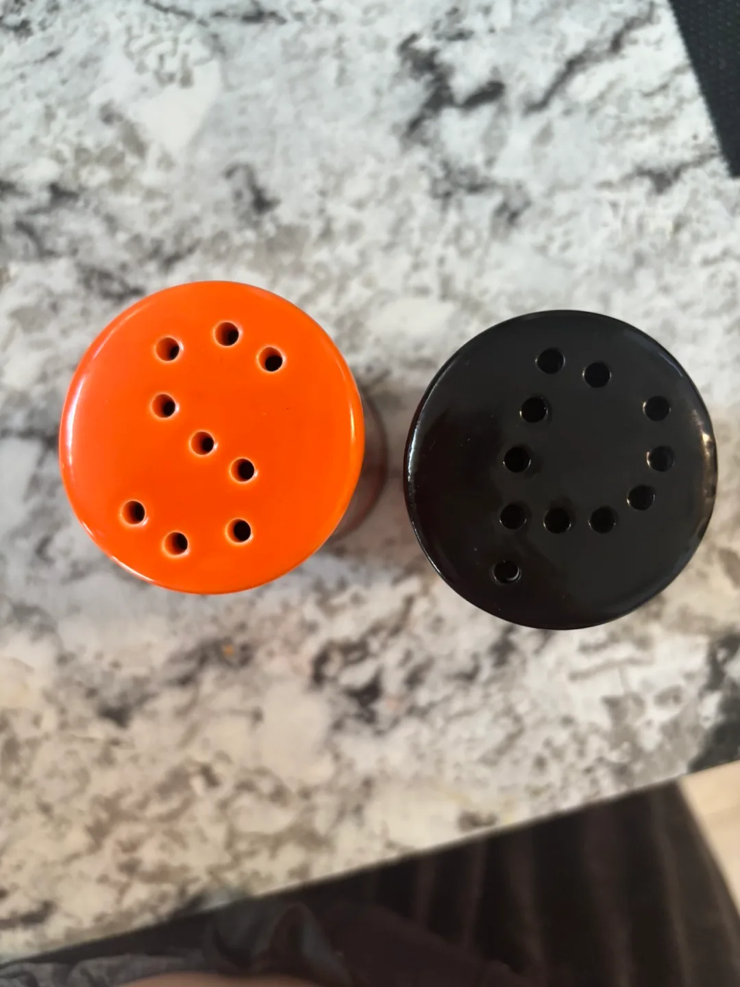 Harley-Davidson Salt and Pepper Shakers image indicator(2)