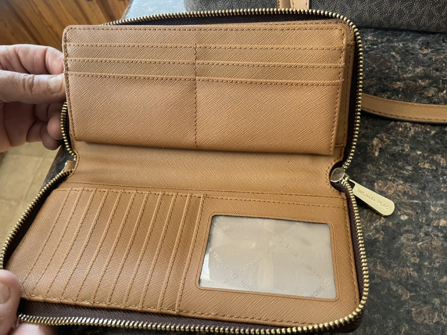 Michael Kors purse and Wallet Set - photo 3