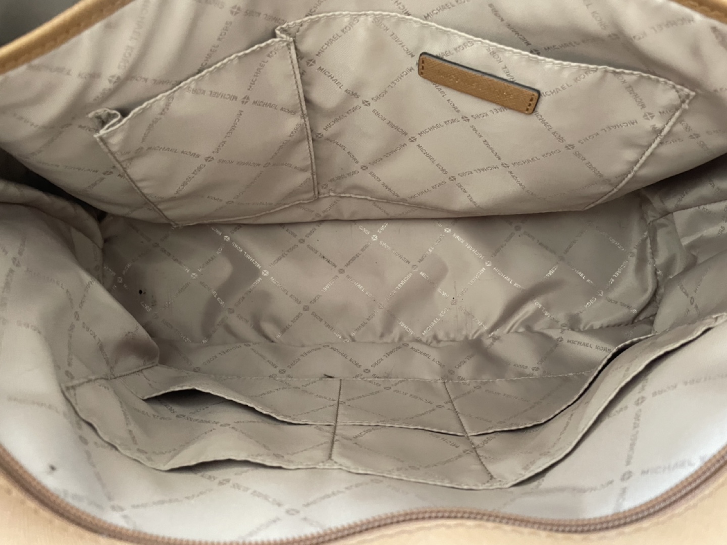 Michael Kors purse and Wallet Set - photo 4