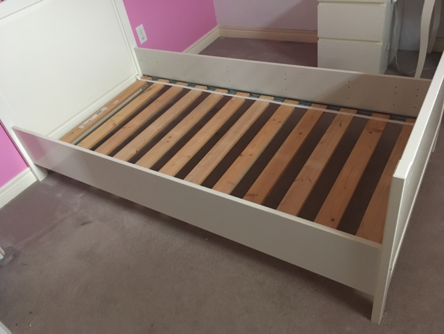 IKEA Hemnes Twin Bed Frame - White - photo 2