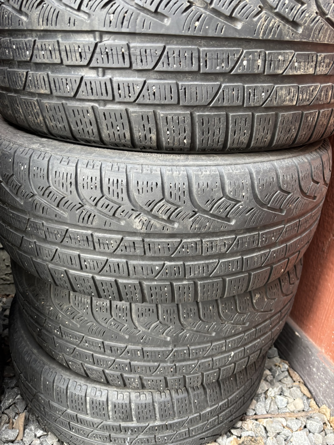 Pirelli Sottozero Tires - 225/50 R17 - photo 3