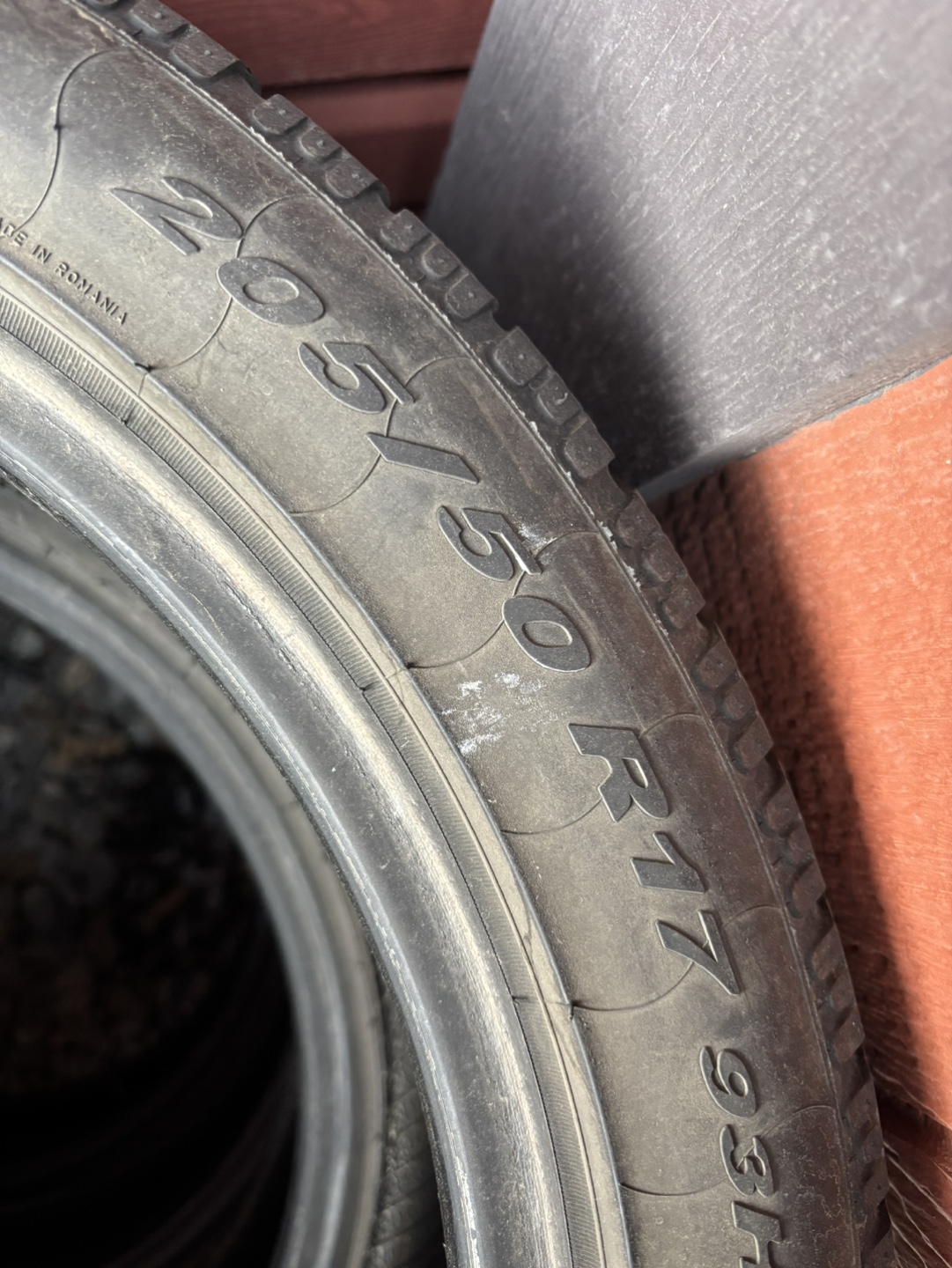Pirelli Sottozero Tires - 225/50 R17