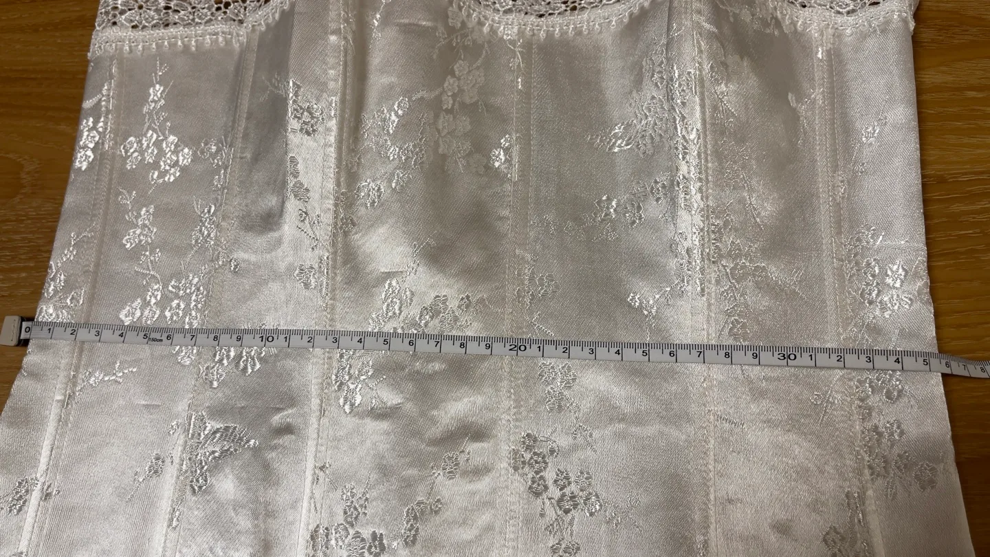 White Satin Corset with Floral Embroidery image indicator(5)