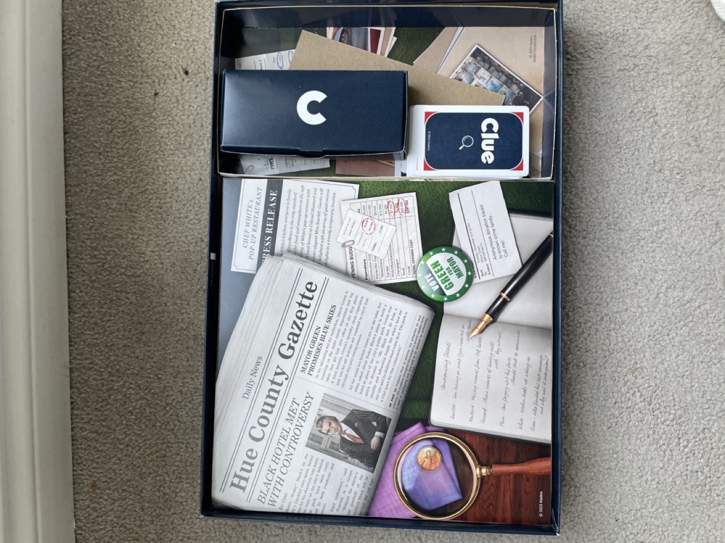 Clue Board Game - photo 2