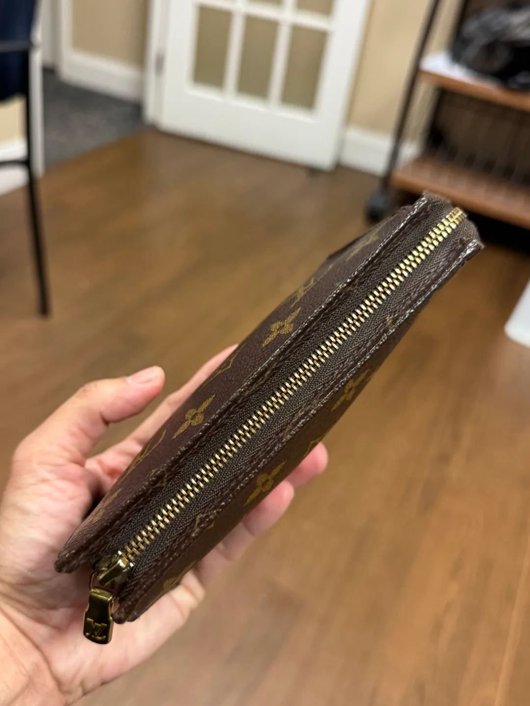 Authentic Louis Vuitton Monogram Toiletry 15 image indicator(3)