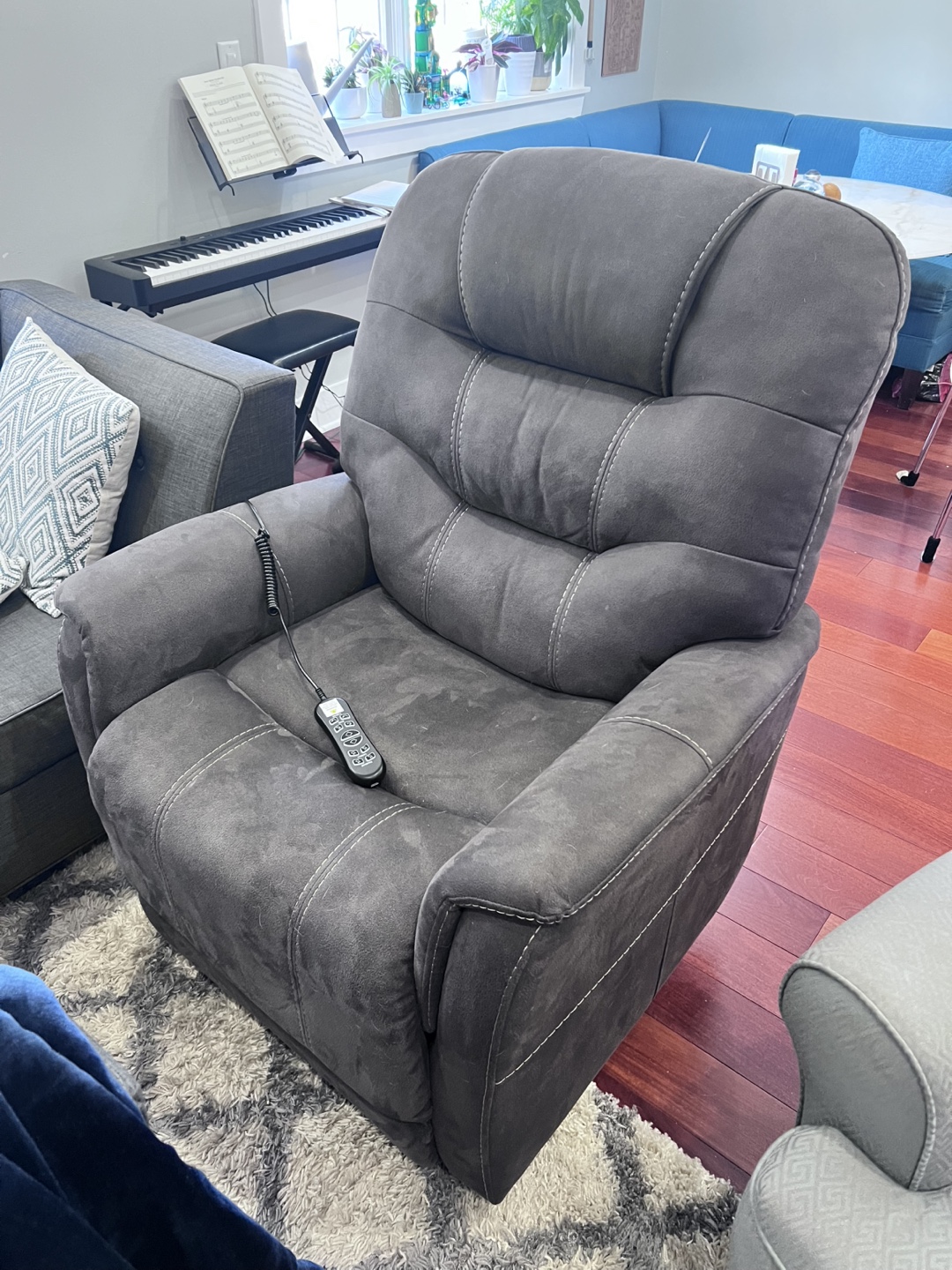 Ashley Ballister Triple Power Lift Recliner