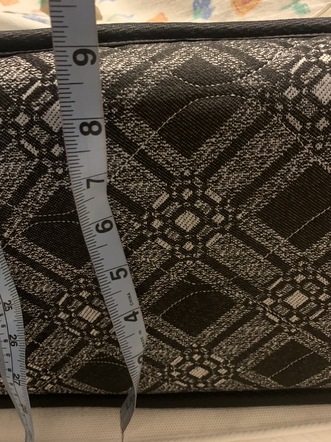 Queen Mattress High Quality Like New! - photo 3