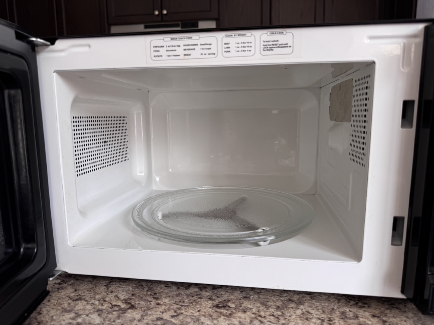 RCA Microwave - Black 0.7 Cu. Ft. - photo 5