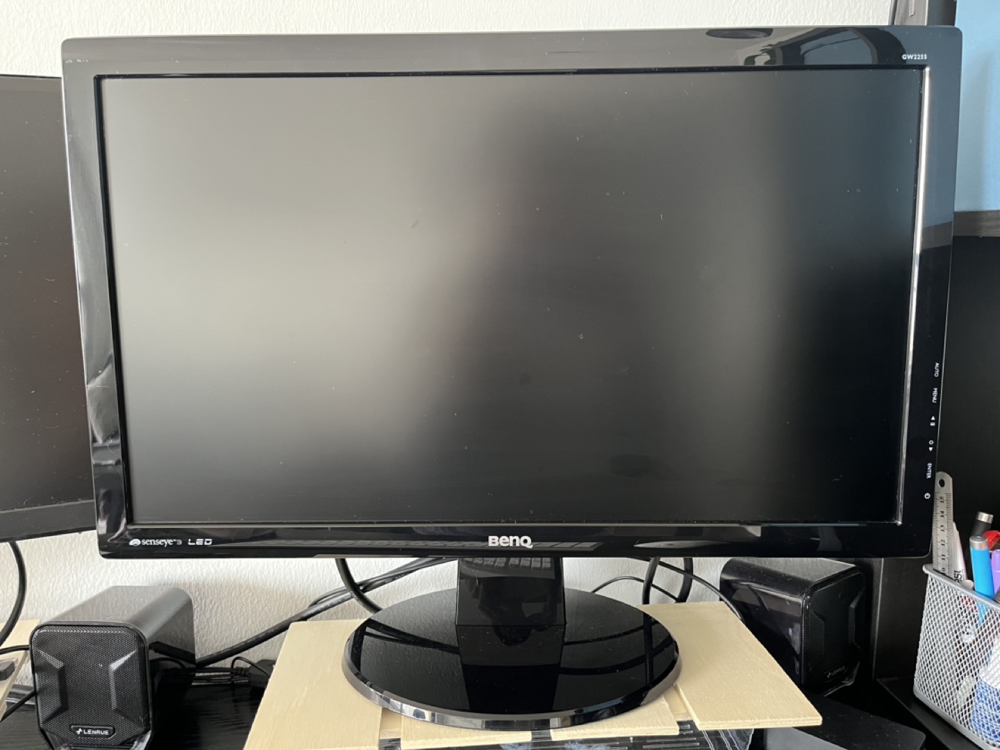 BenQ 21.5 in LED Monitor - photo 2