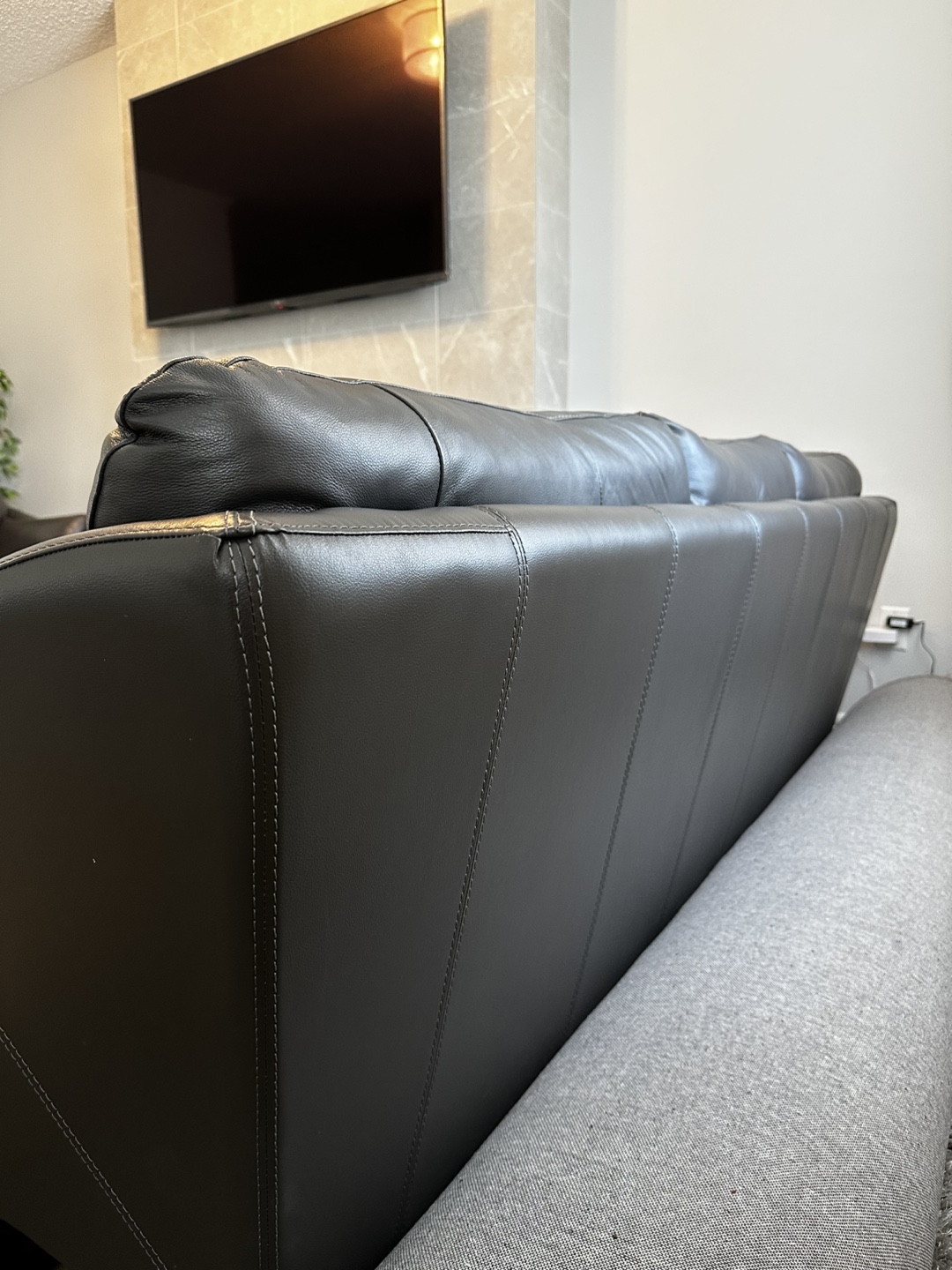 92" General Leather Sofa - Charcoal Grey - photo 3