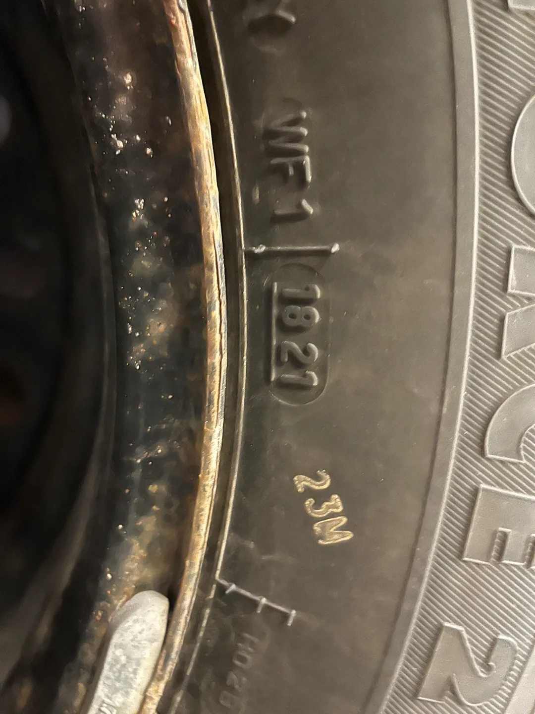 225-65-R17 Firestone winter tires with rims image indicator(4)