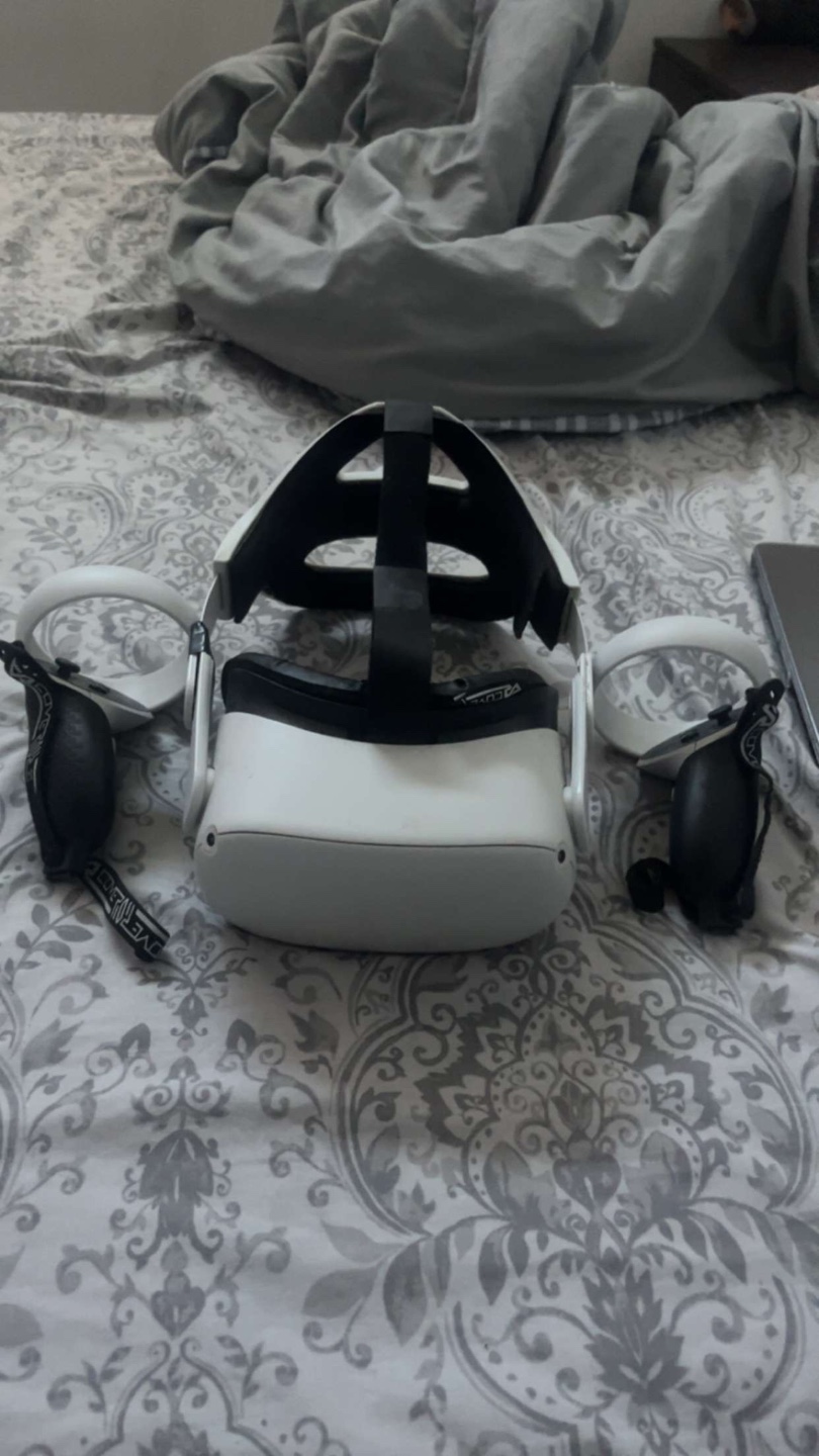 Meta Quest 2 VR Headset with Controllers